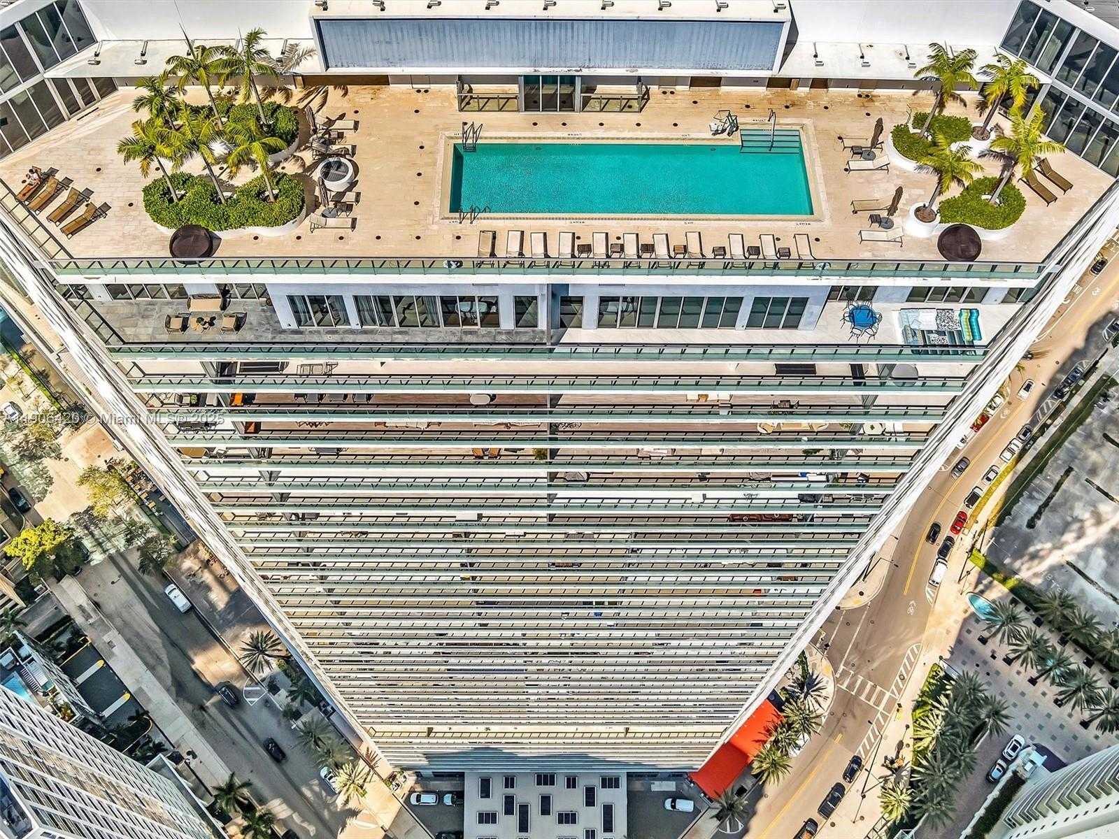Small Image of 1300 BRICKELL BAY DR #4202, Miami Number 33