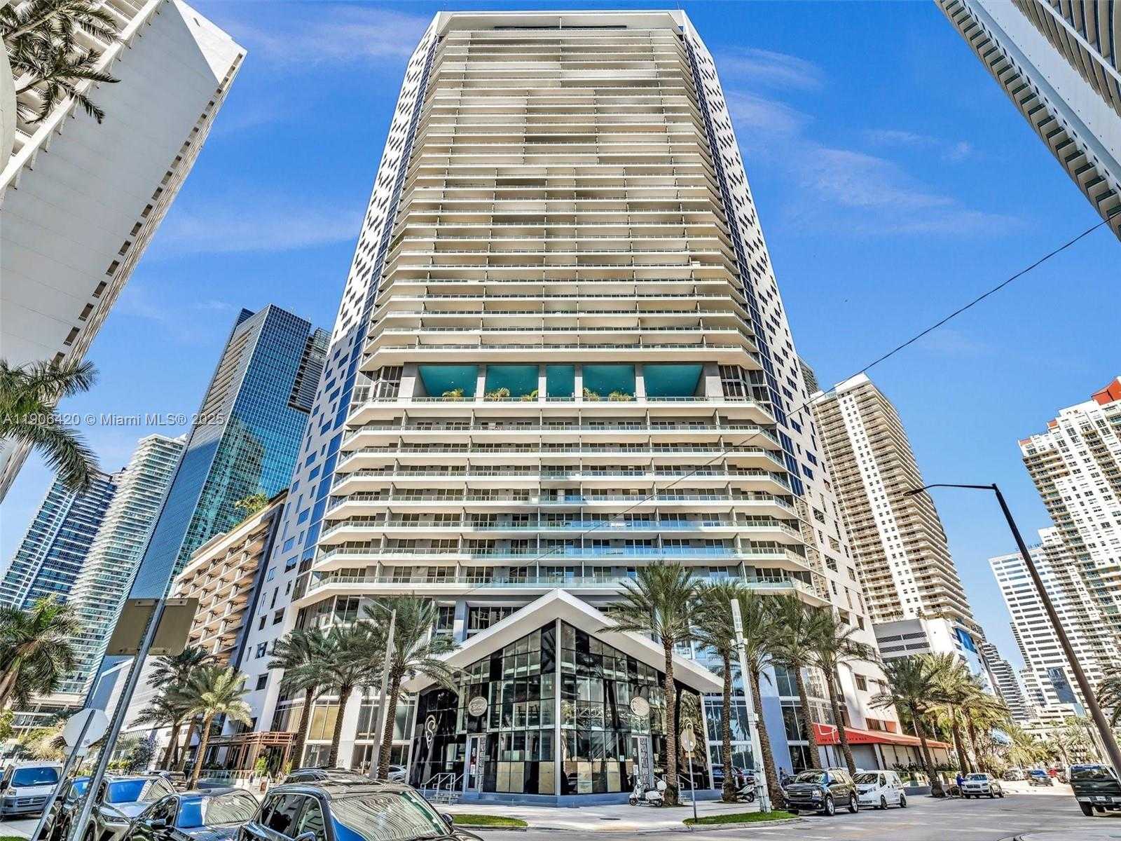 Small Image of 1300 BRICKELL BAY DR #4202, Miami Number 34