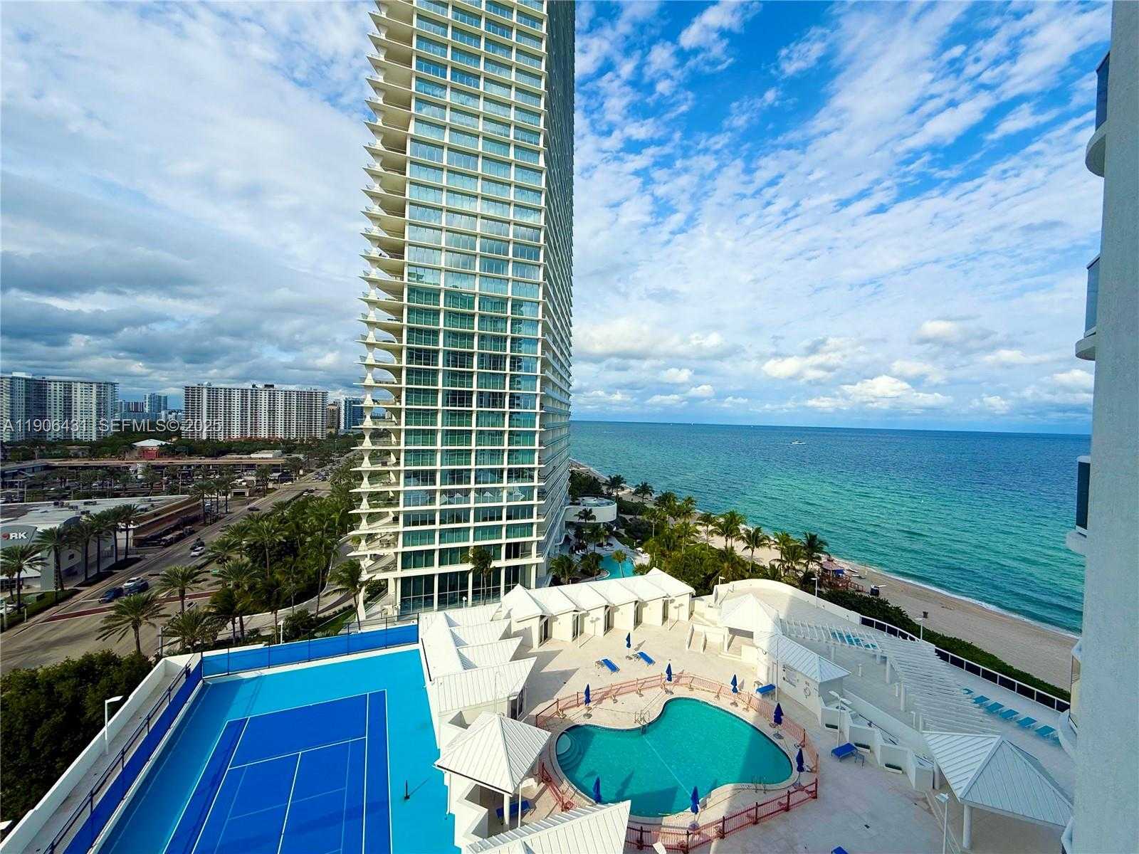 Small Image of 16711 COLLINS AVE #1502, Sunny Isles Beach Number 1