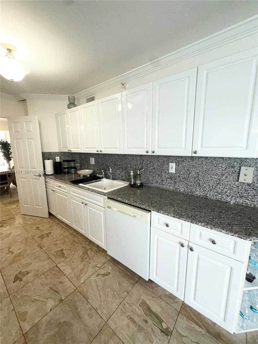 Small Image of 16711 COLLINS AVE #1502, Sunny Isles Beach Number 11