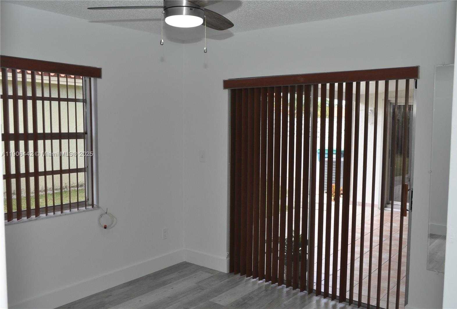 Small Image of 13492 SOUTH WEST 38TH LN, Miami Number 23