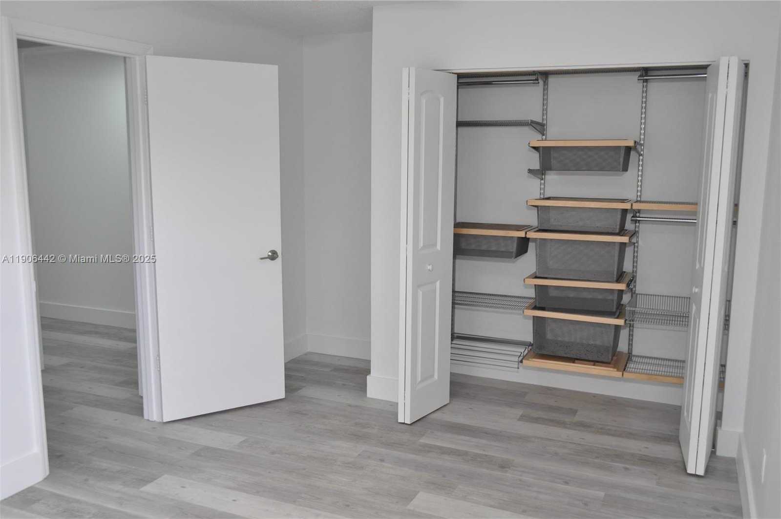 Small Image of 13492 SOUTH WEST 38TH LN, Miami Number 28