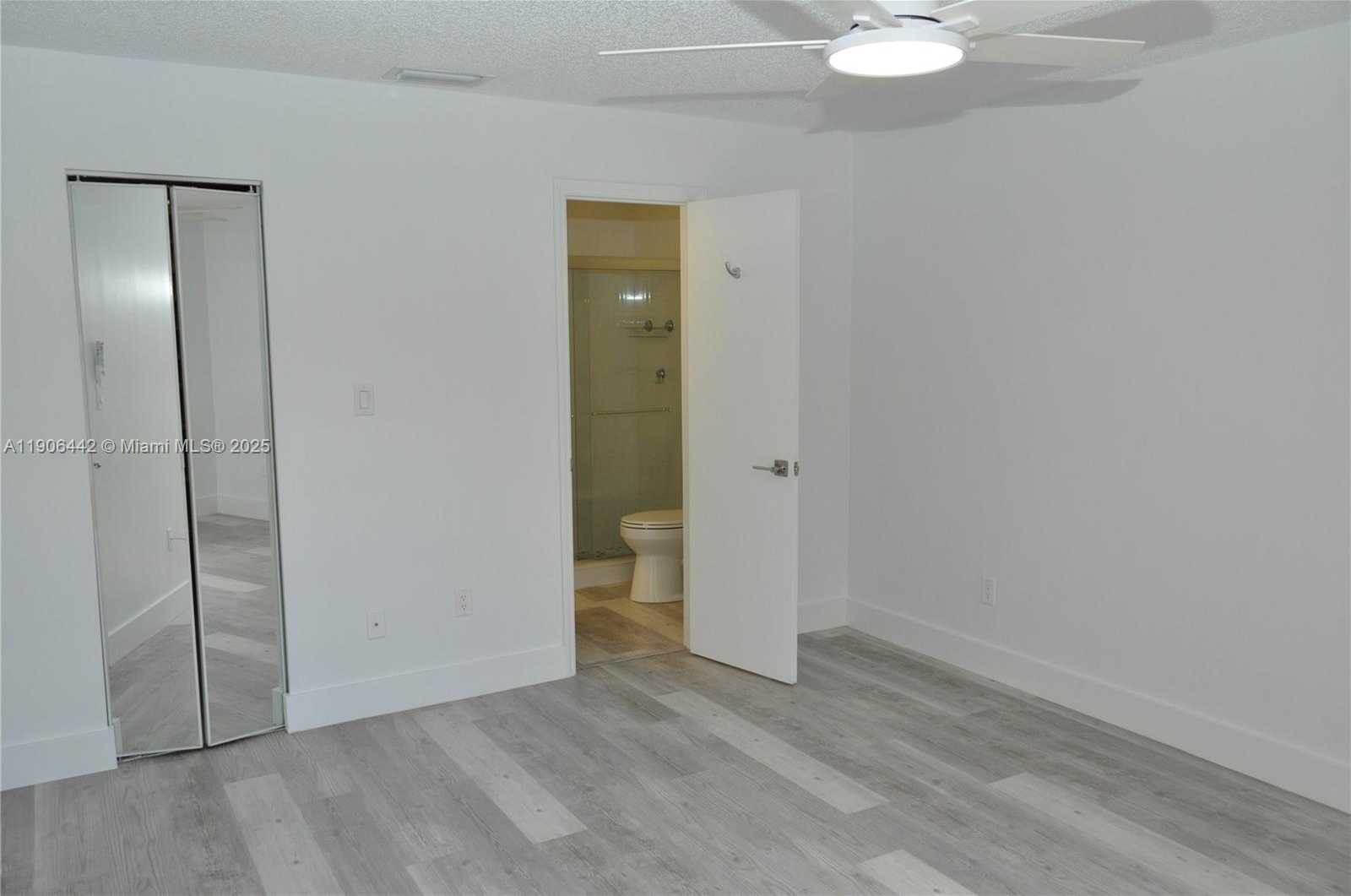 Small Image of 13492 SOUTH WEST 38TH LN, Miami Number 9