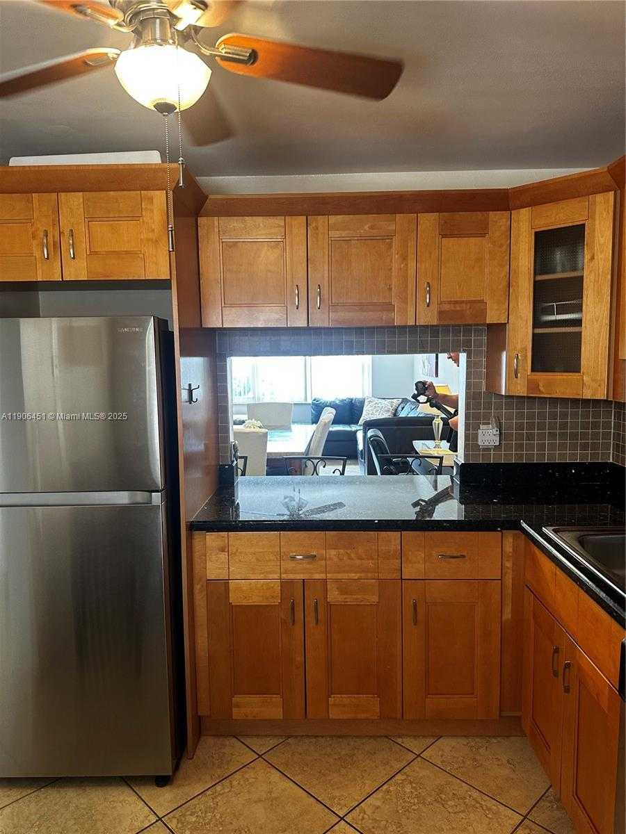 Small Image of 410 SOUTH EAST 2ND ST #308, Hallandale Beach Number 11