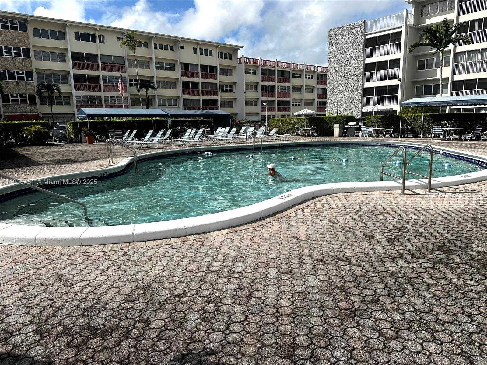 Small Image of 410 SOUTH EAST 2ND ST #308, Hallandale Beach Number 36