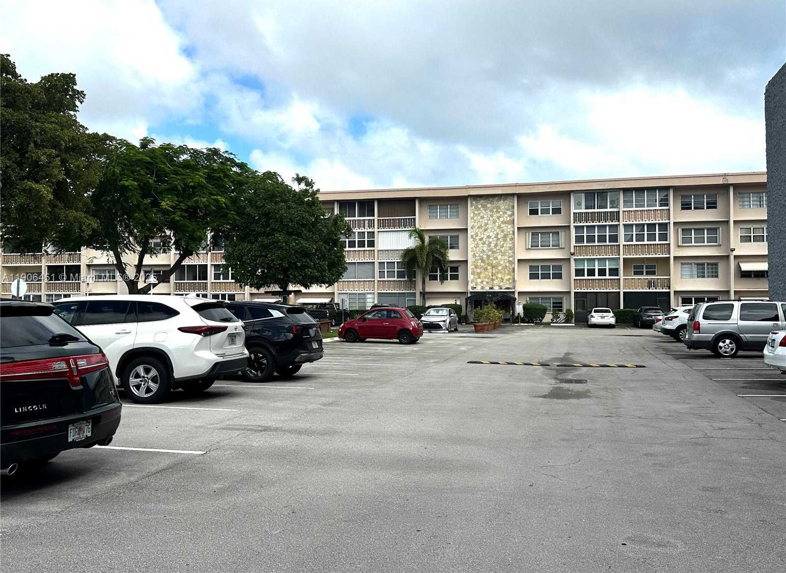 Small Image of 410 SOUTH EAST 2ND ST #308, Hallandale Beach Number 42