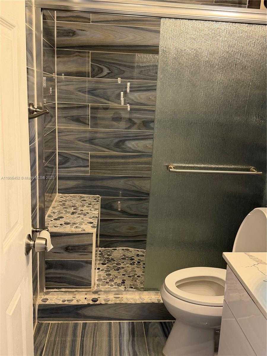 Small Image of 13914 SOUTH WEST 178TH ST #13914, Miami Number 12