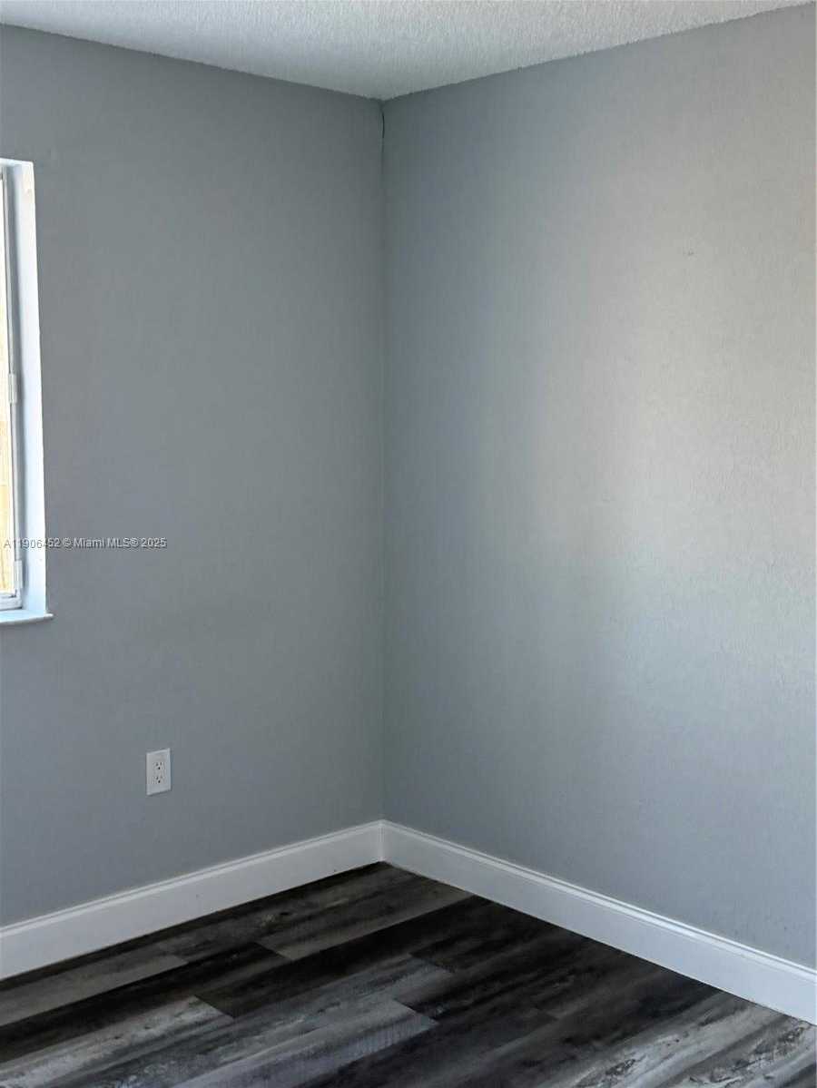 Small Image of 13914 SOUTH WEST 178TH ST #13914, Miami Number 13