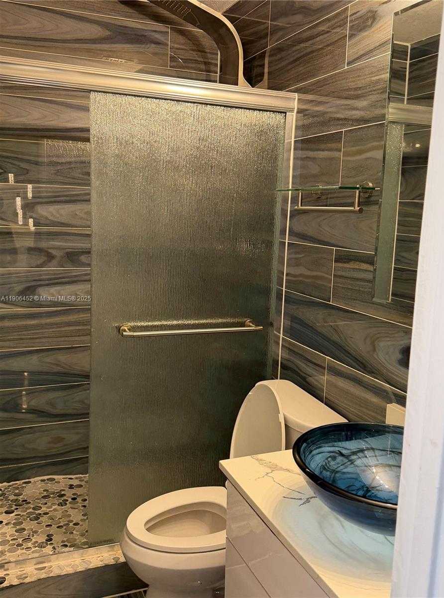 Small Image of 13914 SOUTH WEST 178TH ST #13914, Miami Number 16