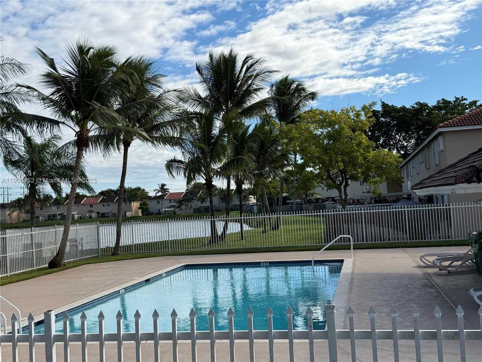 Small Image of 13914 SOUTH WEST 178TH ST #13914, Miami Number 2