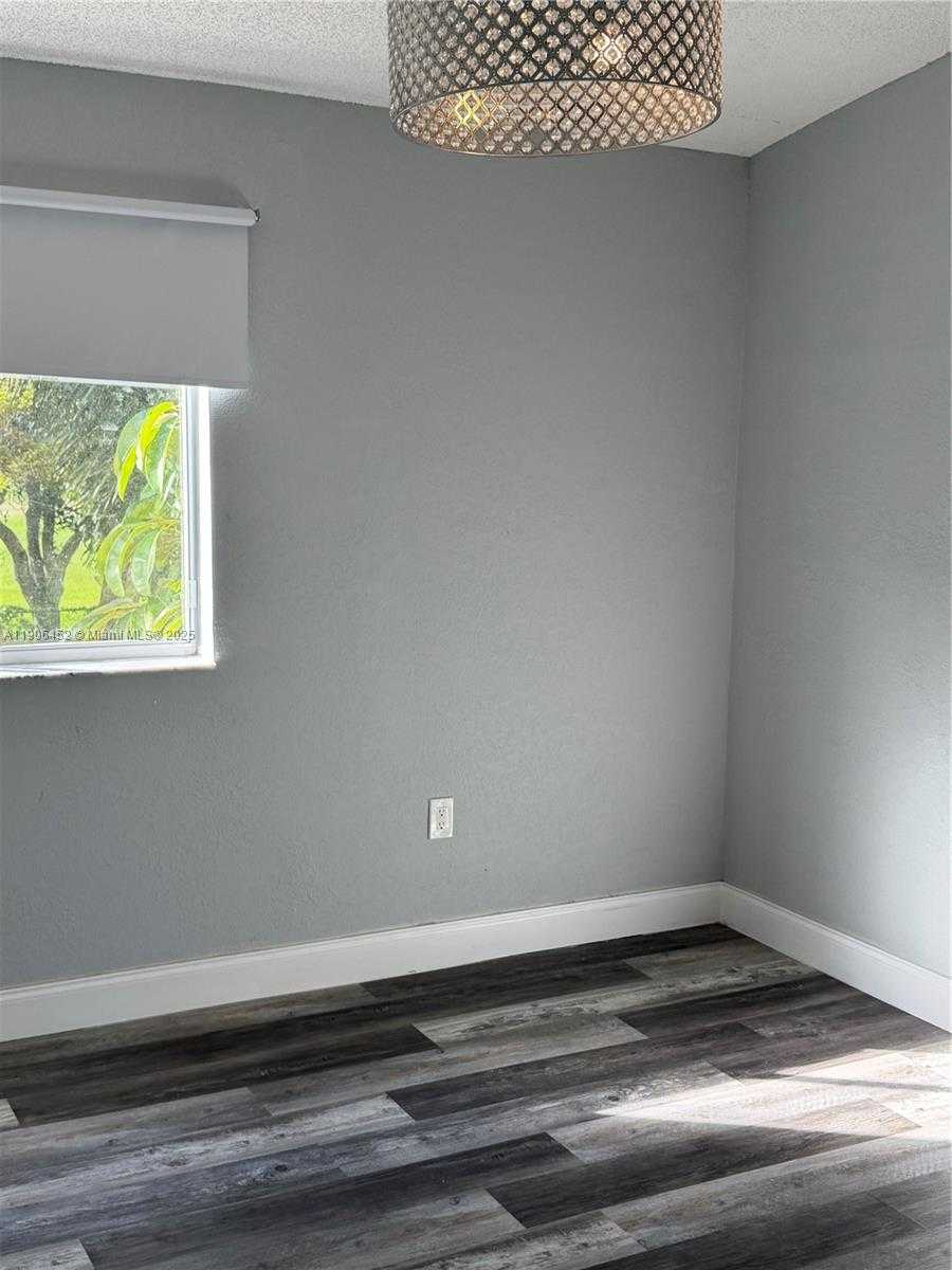 Small Image of 13914 SOUTH WEST 178TH ST #13914, Miami Number 4