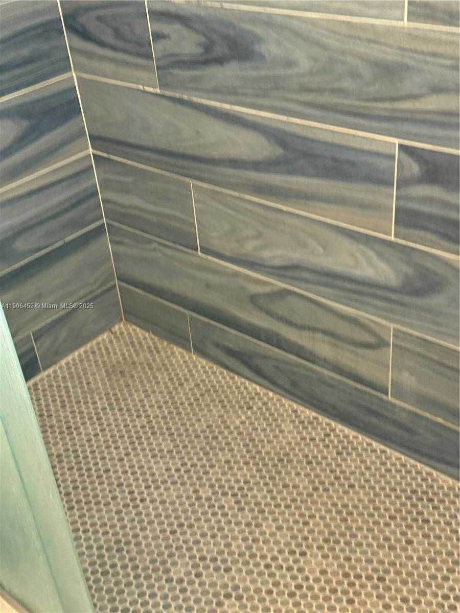 Small Image of 13914 SOUTH WEST 178TH ST #13914, Miami Number 9