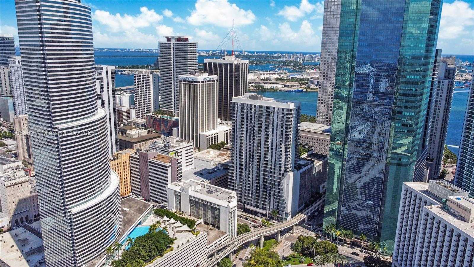 Imagen de Pequeño Objeto