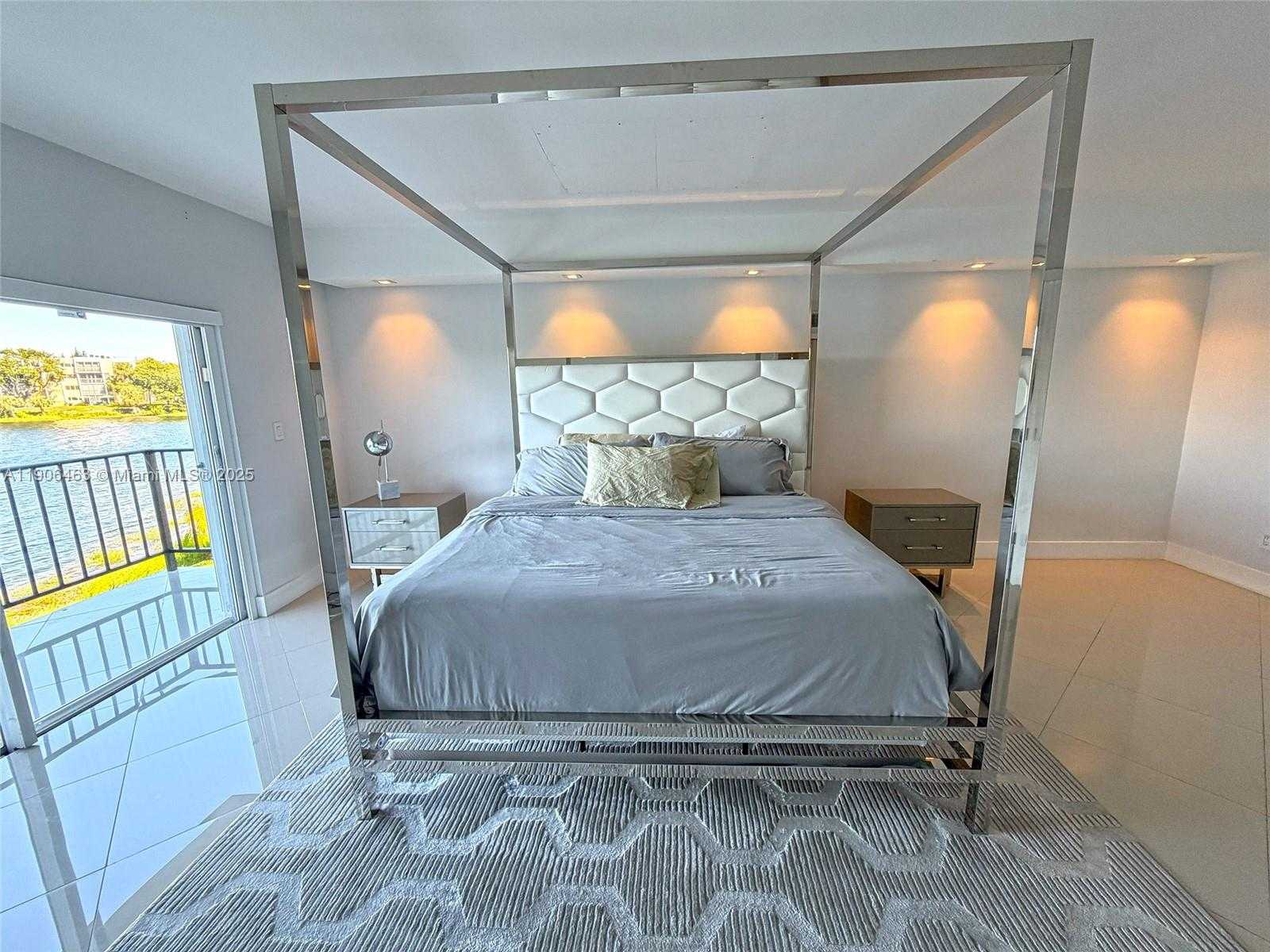 Small Image of 879 NORTH EAST 195TH ST #228, Miami Number 16