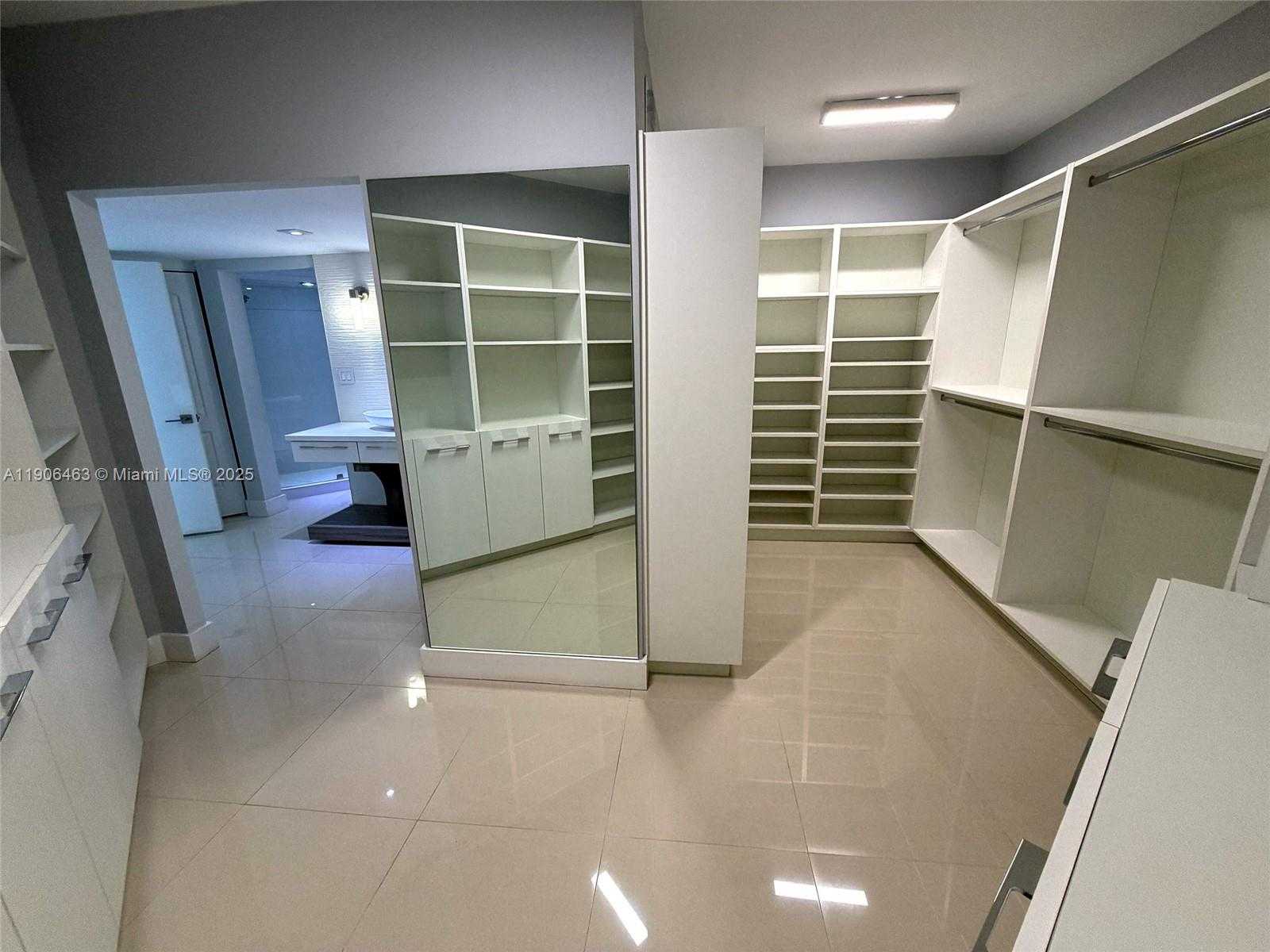 Small Image of 879 NORTH EAST 195TH ST #228, Miami Number 21