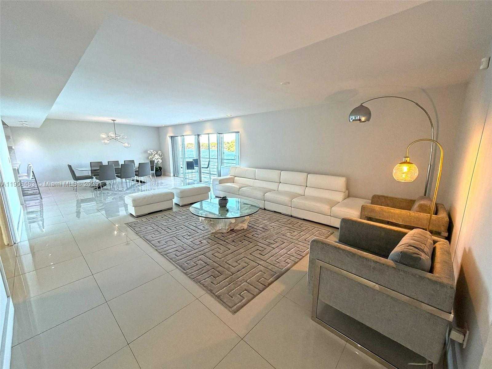 Small Image of 879 NORTH EAST 195TH ST #228, Miami Number 3