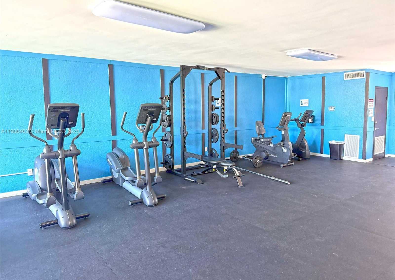 Small Image of 879 NORTH EAST 195TH ST #228, Miami Number 40