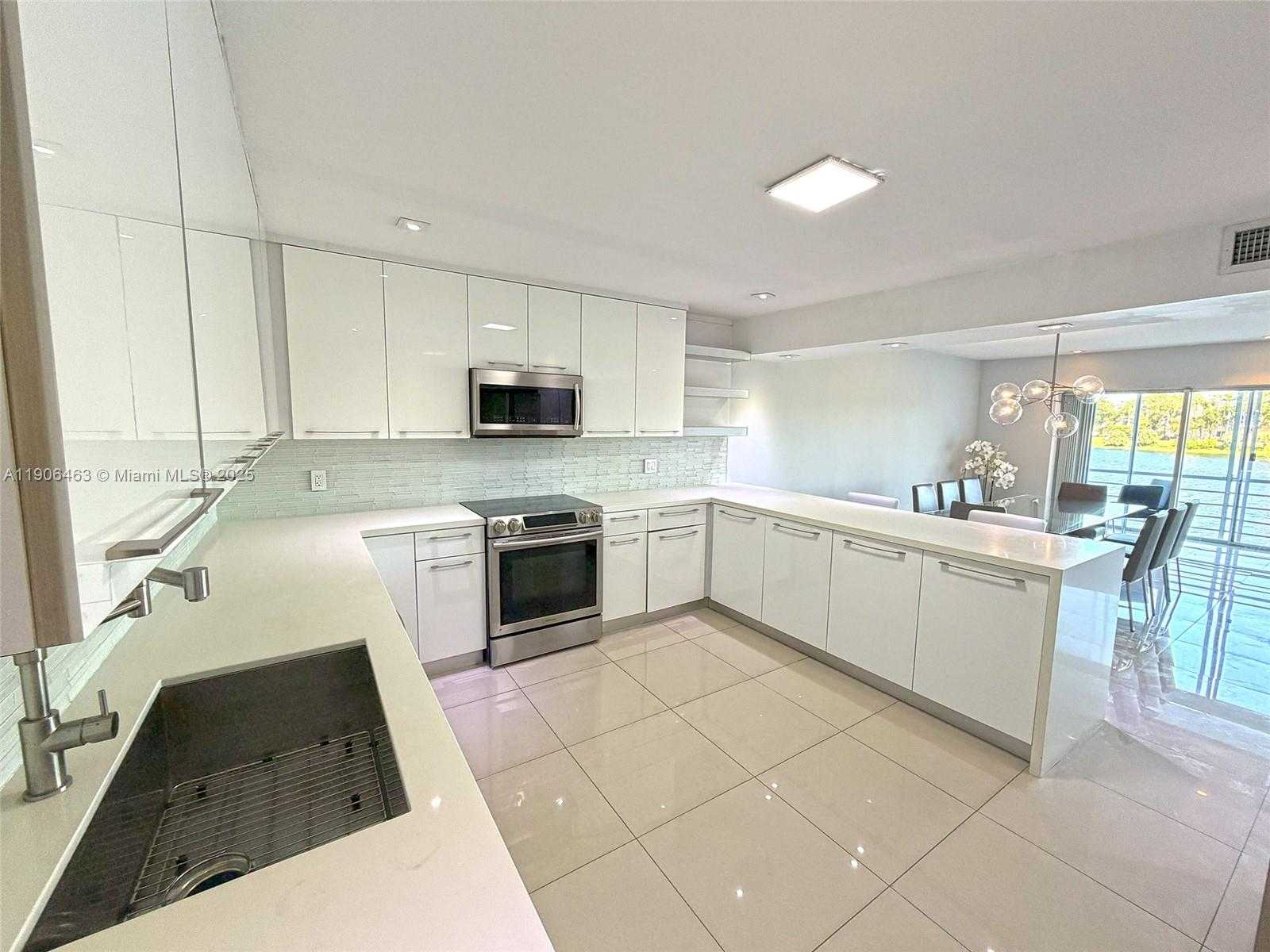 Small Image of 879 NORTH EAST 195TH ST #228, Miami Number 7