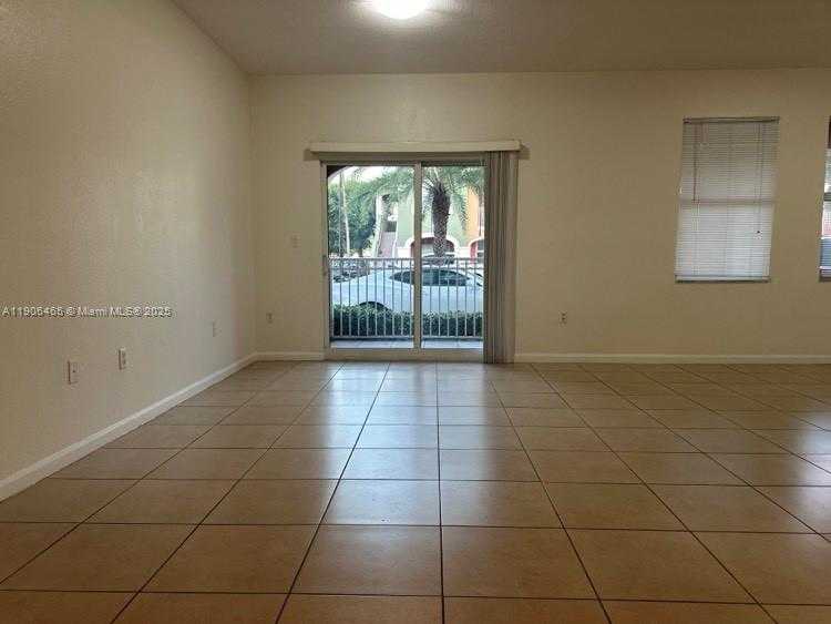 Small Image of 11002 NORTH WEST 83RD ST #101, Doral Number 3
