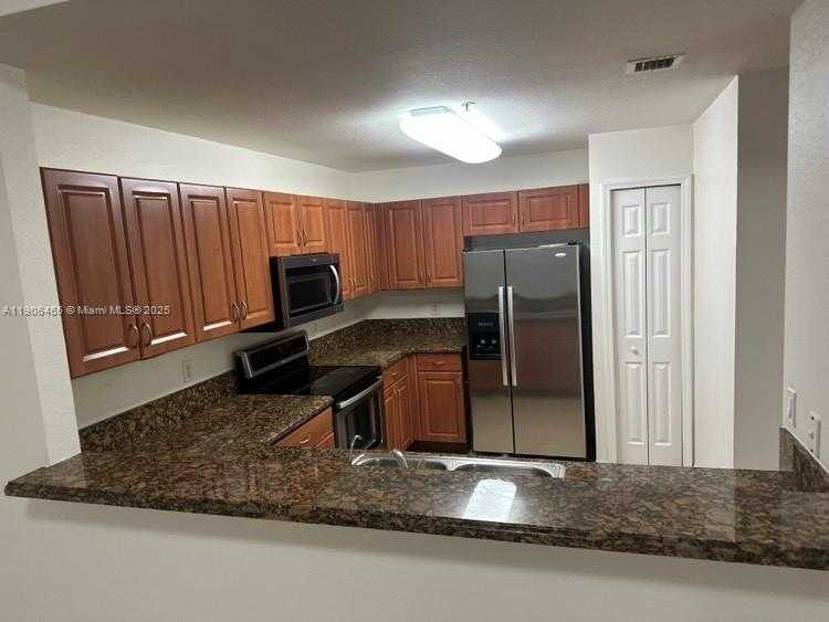 Small Image of 11002 NORTH WEST 83RD ST #101, Doral Number 4