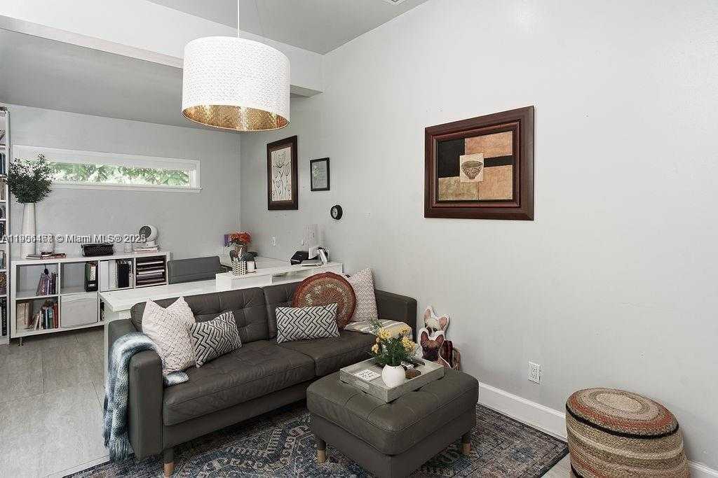 Small Image of 1110 NORTH EAST 100TH ST, Miami Shores Number 12