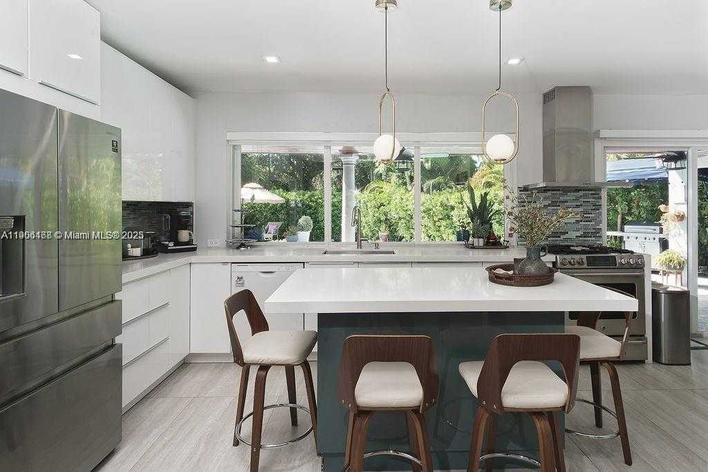 Small Image of 1110 NORTH EAST 100TH ST, Miami Shores Number 15