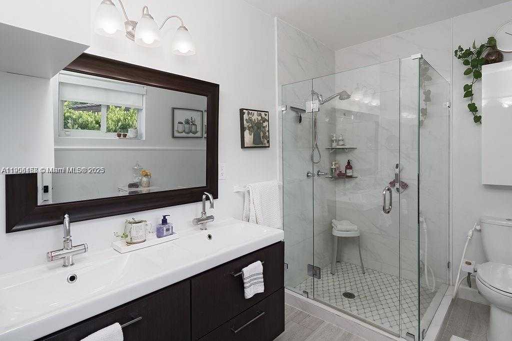 Small Image of 1110 NORTH EAST 100TH ST, Miami Shores Number 23