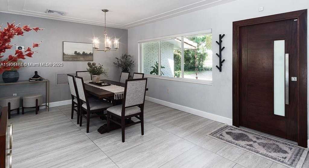 Small Image of 1110 NORTH EAST 100TH ST, Miami Shores Number 5