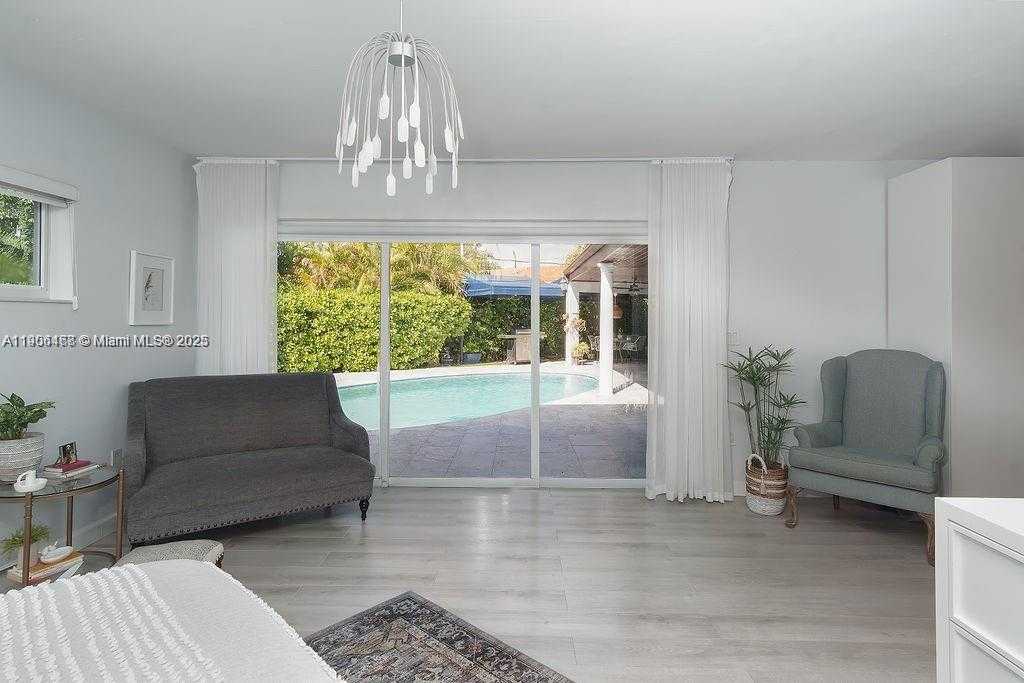 Small Image of 1110 NORTH EAST 100TH ST, Miami Shores Number 7