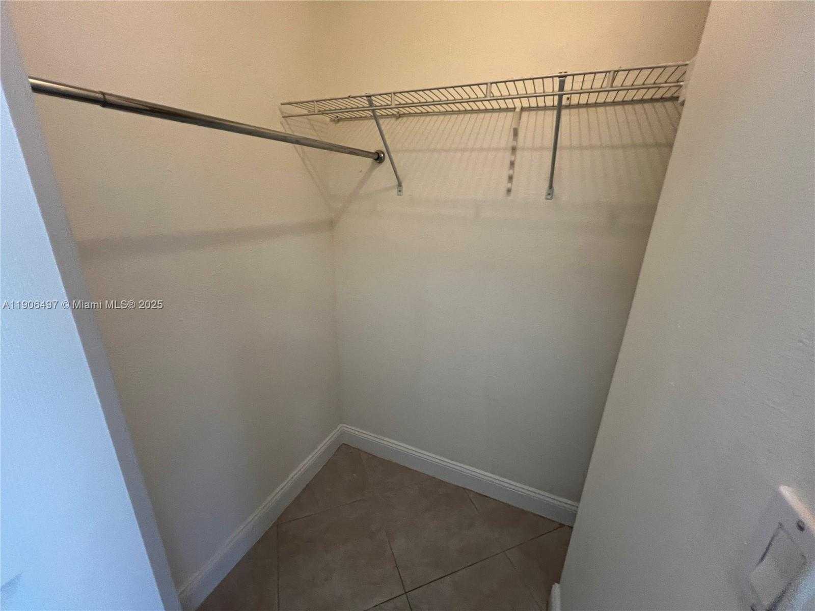 Small Image of 5835 TAYLOR ST #5837, Hollywood Number 6