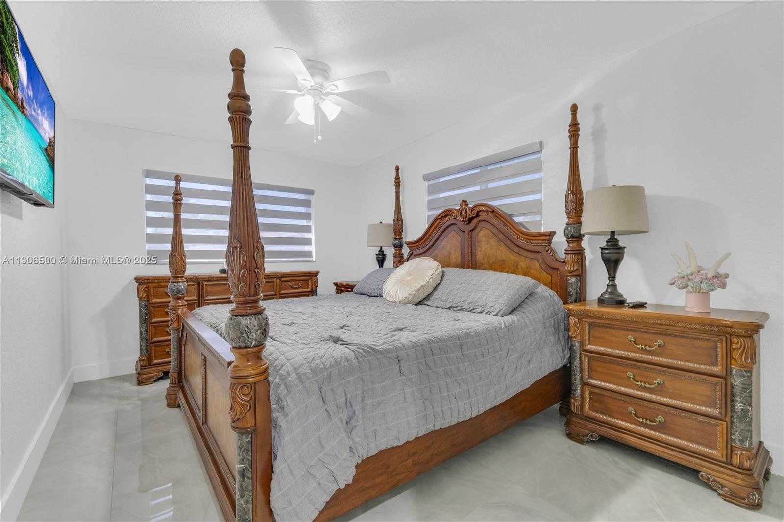 Small Image of 3145 WEST 71ST PL #3145, Hialeah Number 30