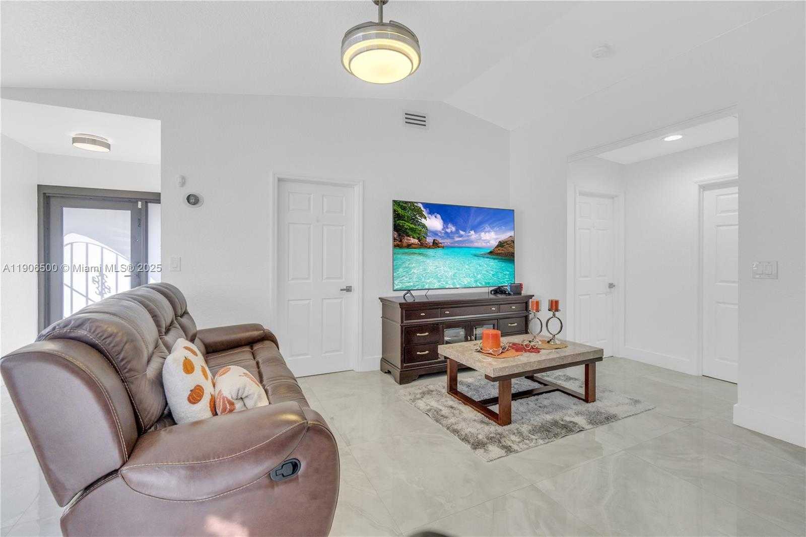 Small Image of 3145 WEST 71ST PL #3145, Hialeah Number 33