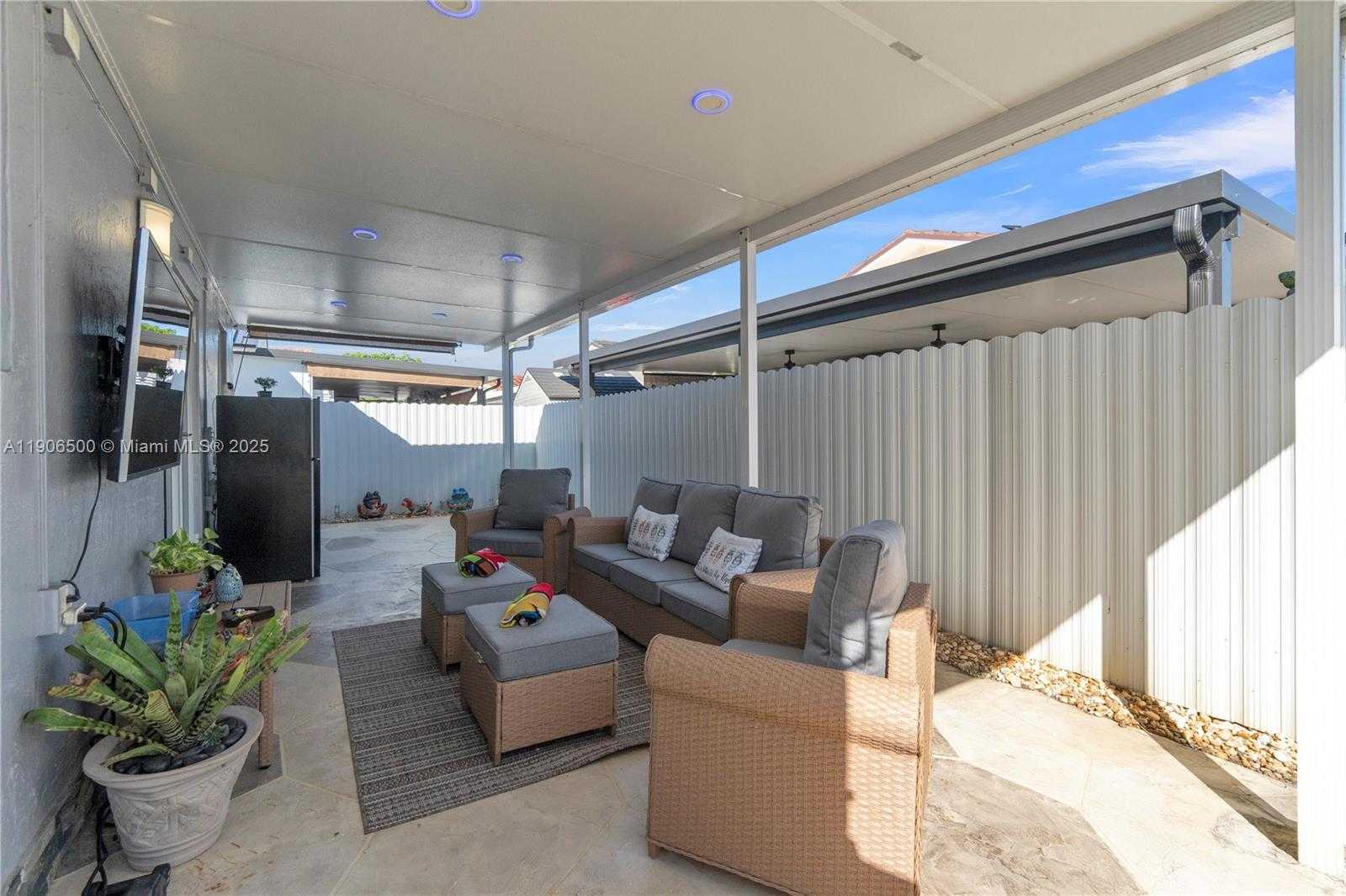 Small Image of 3145 WEST 71ST PL #3145, Hialeah Number 41