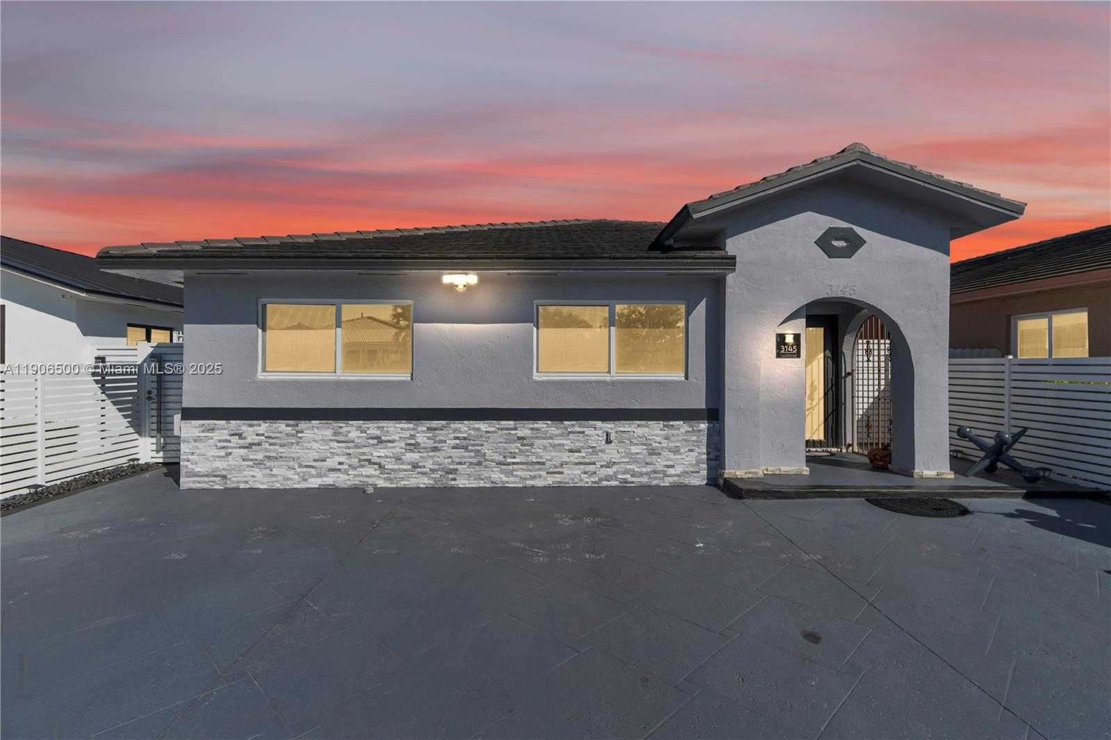 Small Image of 3145 WEST 71ST PL #3145, Hialeah Number 6