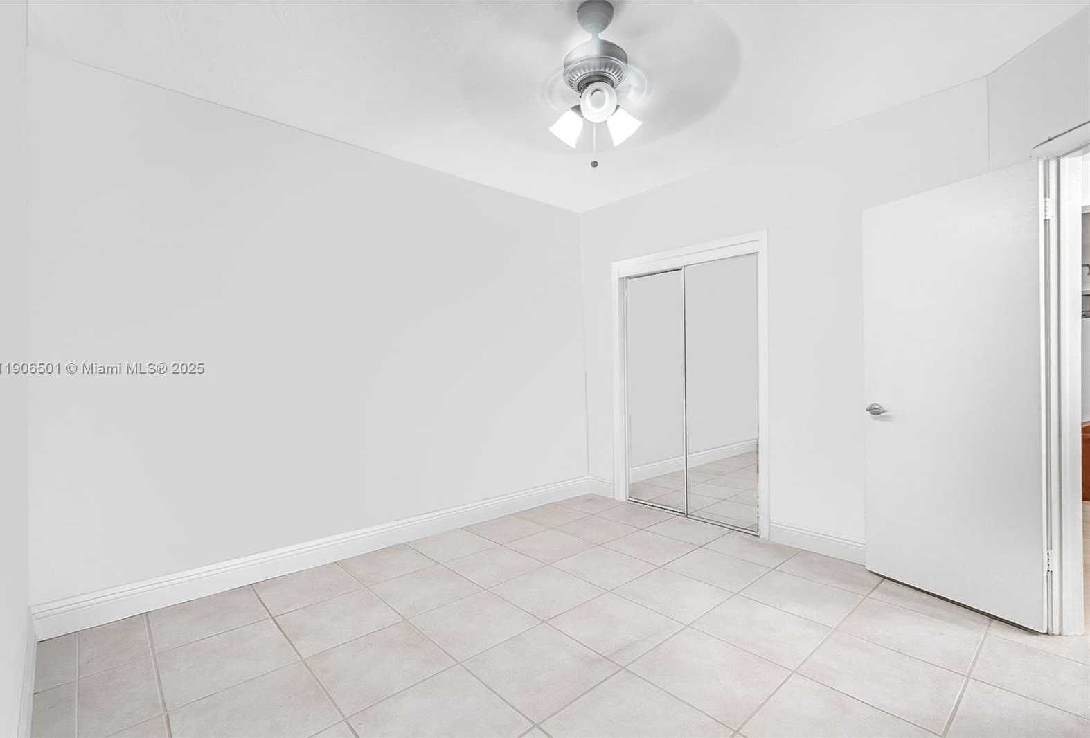 Small Image of 900 MERIDIAN AVE #106, Miami Beach Number 10