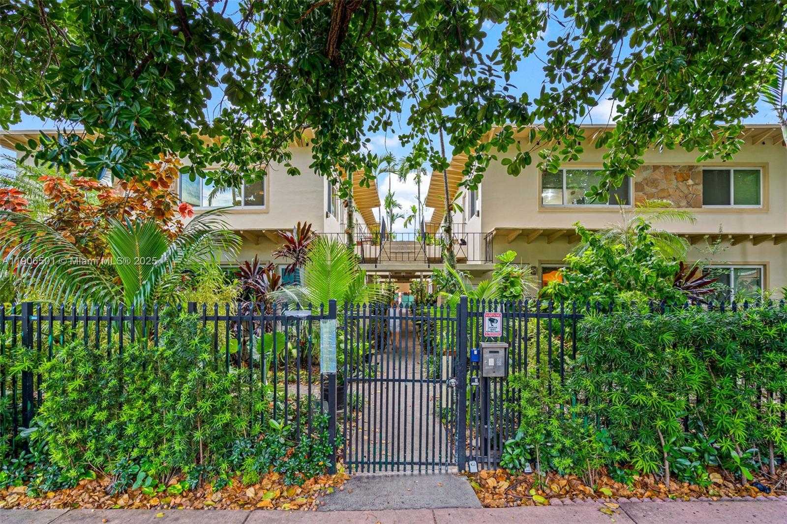 Small Image of 900 MERIDIAN AVE #106, Miami Beach Number 13