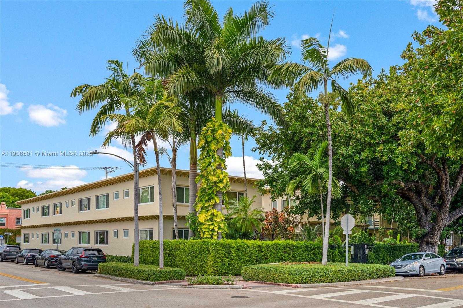 Small Image of 900 MERIDIAN AVE #106, Miami Beach Number 15