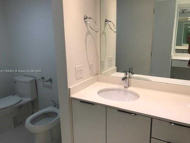Small Image of 251 CRANDON BLVD #535, Key Biscayne Number 8