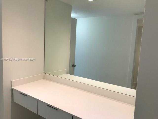 Small Image of 251 CRANDON BLVD #535, Key Biscayne Number 9