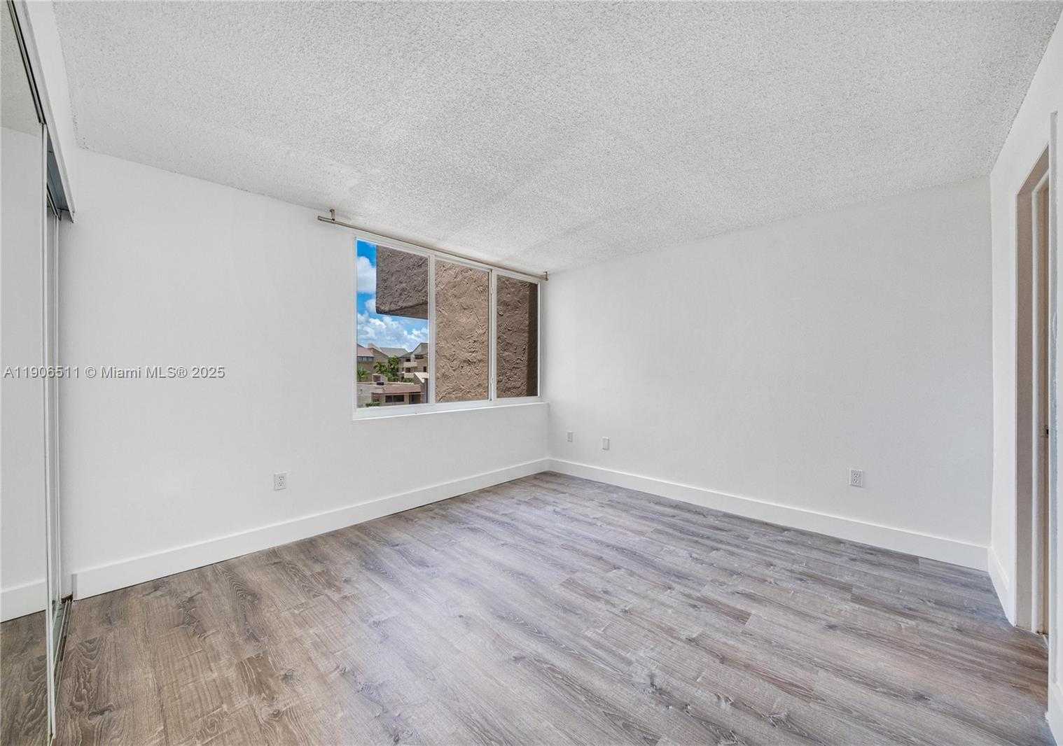 Small Image of 10700 SOUTH WEST 108TH AVE #C316, Miami Number 11