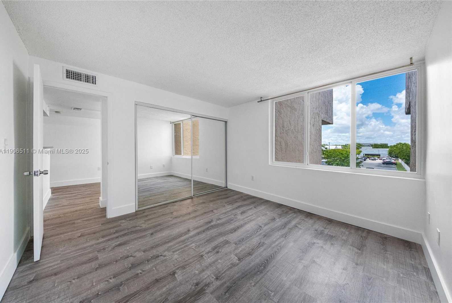 Small Image of 10700 SOUTH WEST 108TH AVE #C316, Miami Number 12