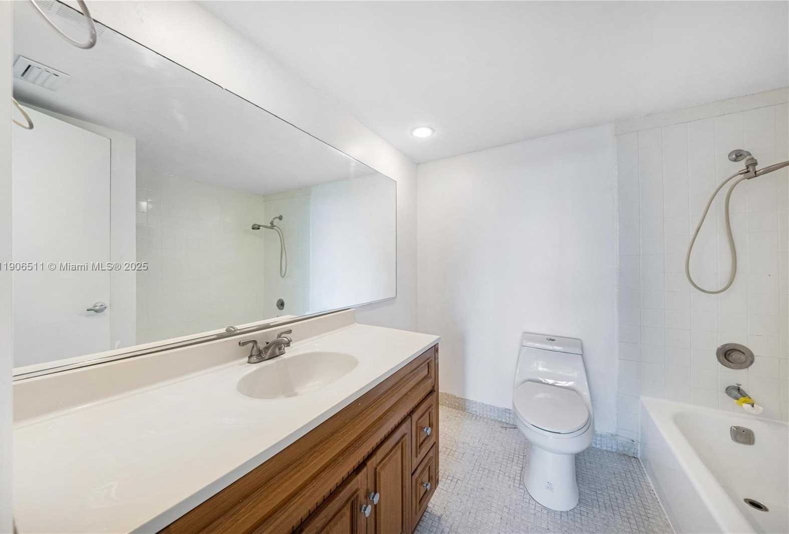 Small Image of 10700 SOUTH WEST 108TH AVE #C316, Miami Number 13