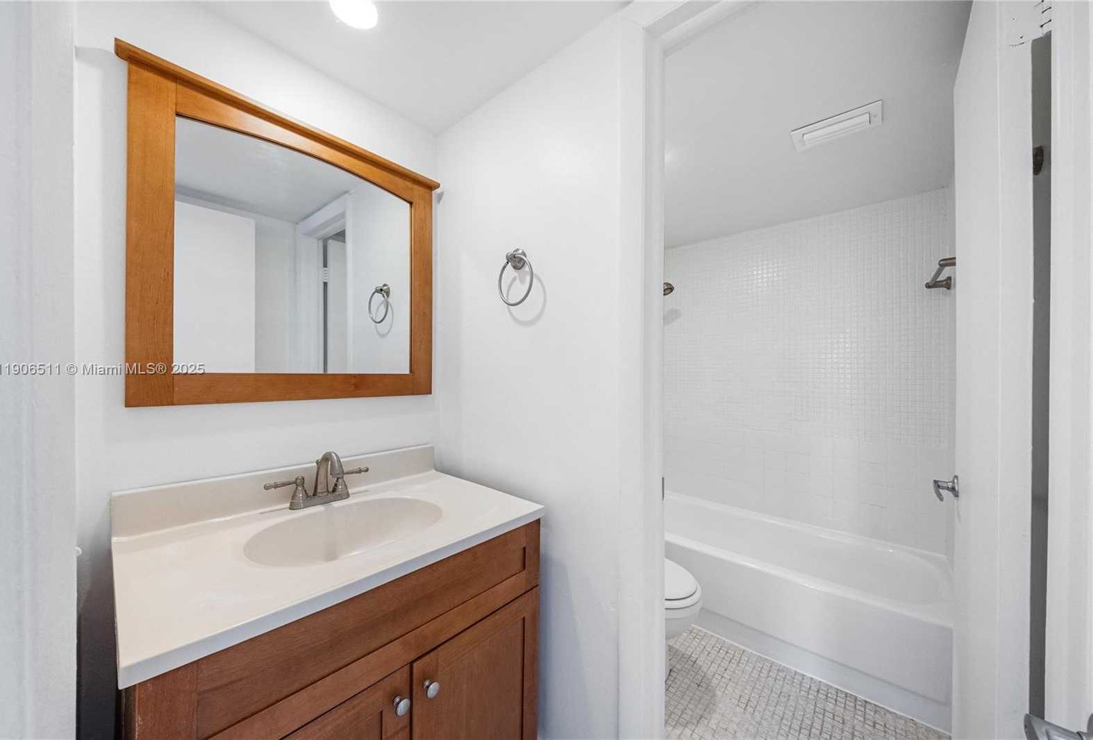 Small Image of 10700 SOUTH WEST 108TH AVE #C316, Miami Number 17