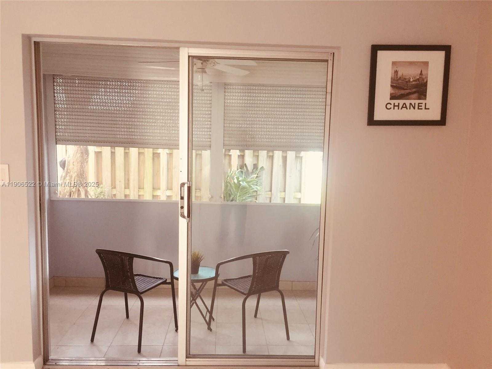 Small Image of 1720 FUNSTON ST #104, Hollywood Number 4