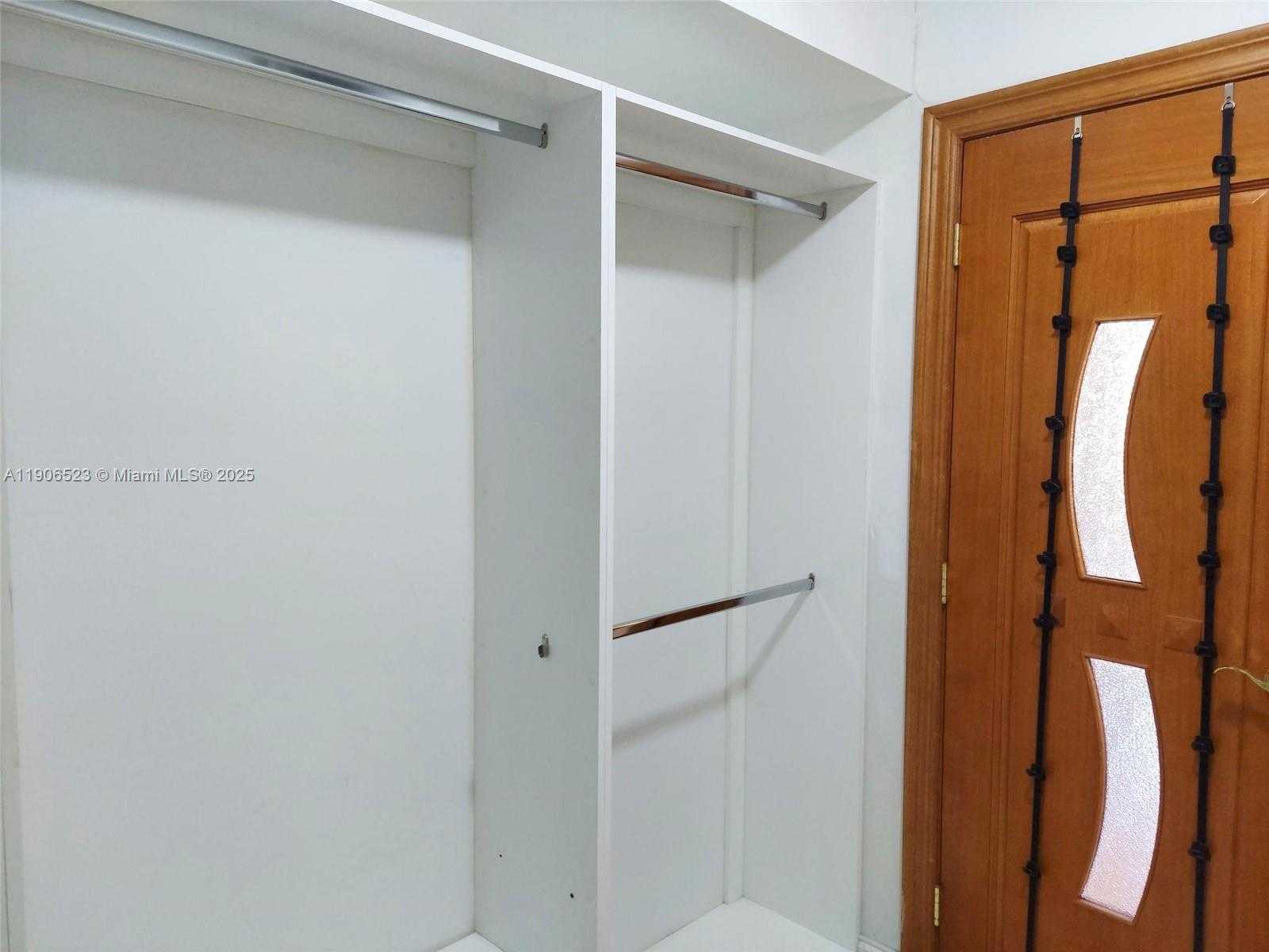 Small Image of 3375 NORTH COUNTRY CLUB DR #1603, Aventura Number 19