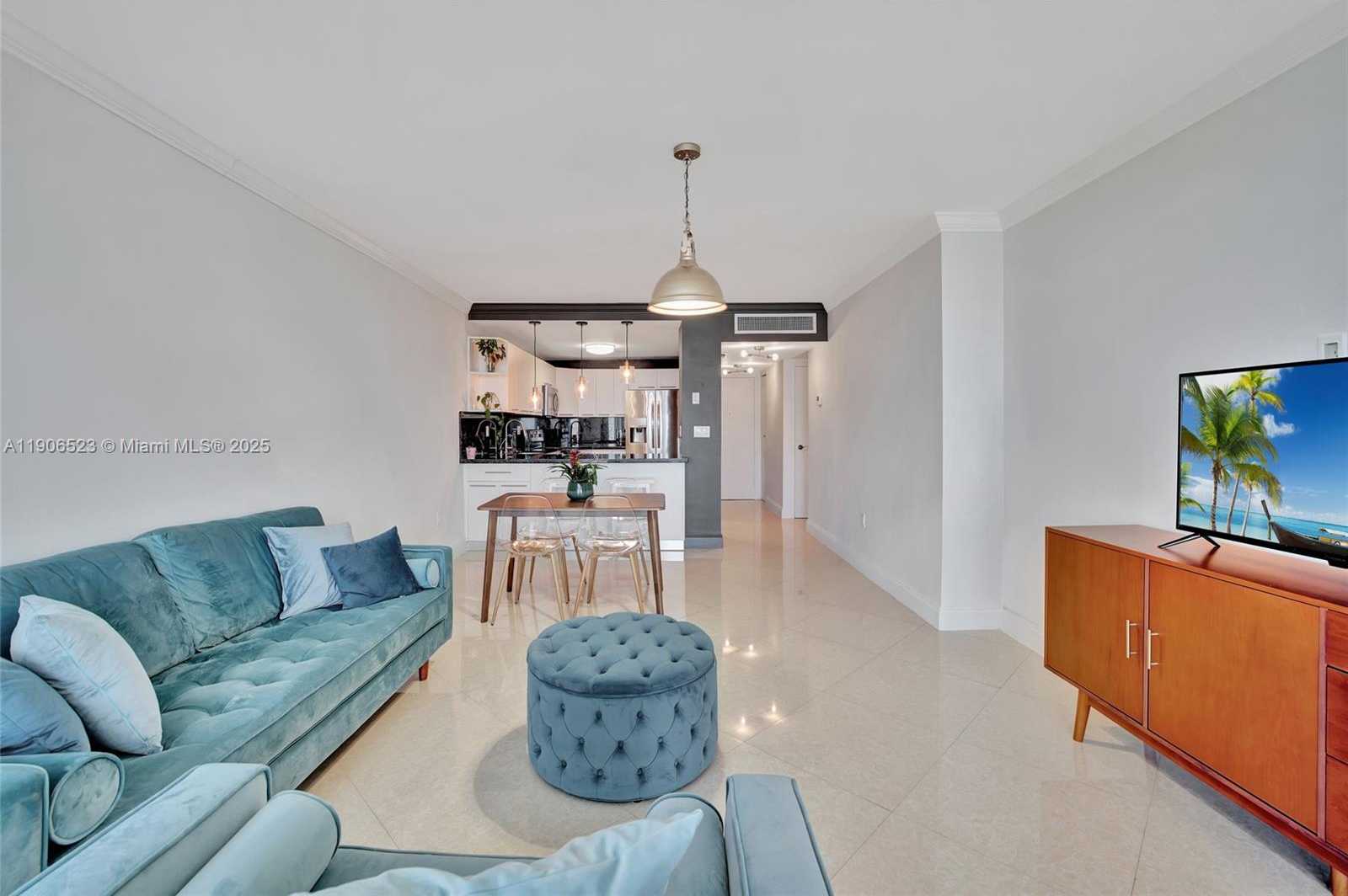 Small Image of 3375 NORTH COUNTRY CLUB DR #1603, Aventura Number 28