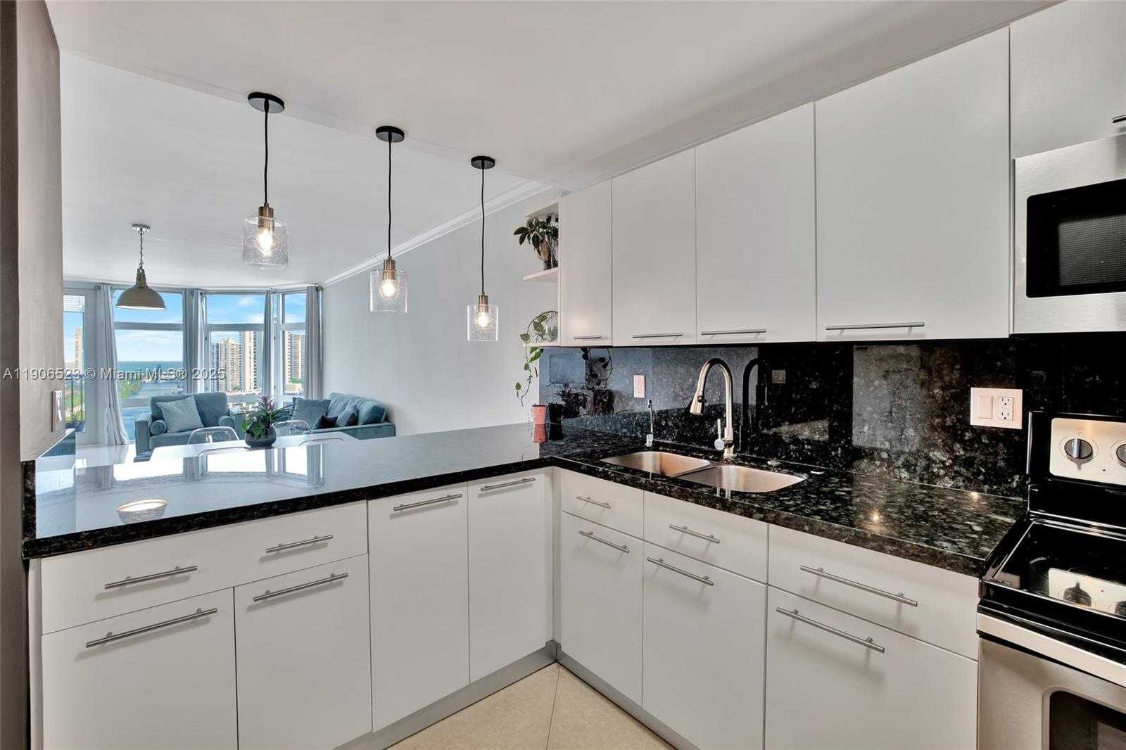 Small Image of 3375 NORTH COUNTRY CLUB DR #1603, Aventura Number 3