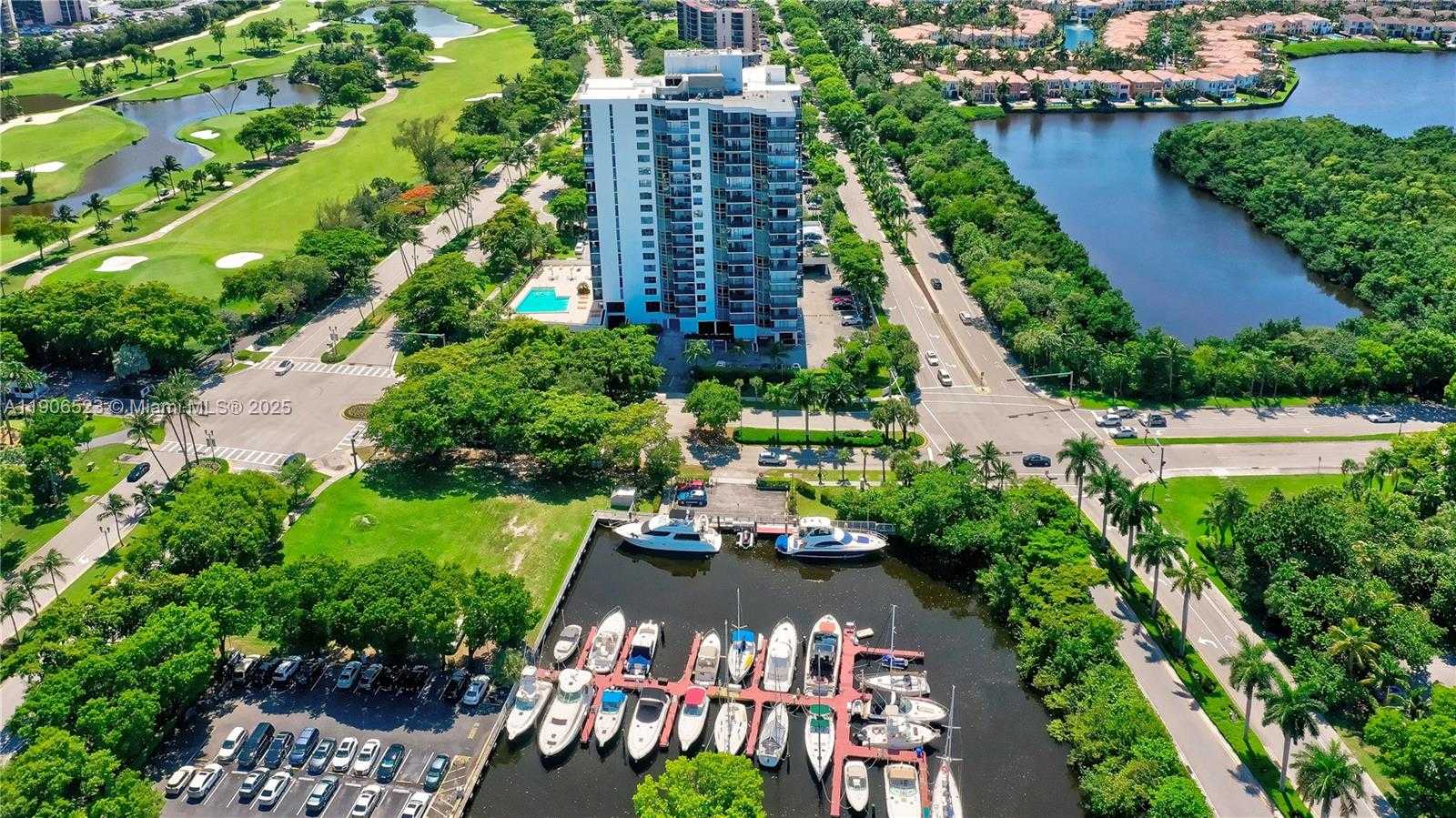 Small Image of 3375 NORTH COUNTRY CLUB DR #1603, Aventura Number 55