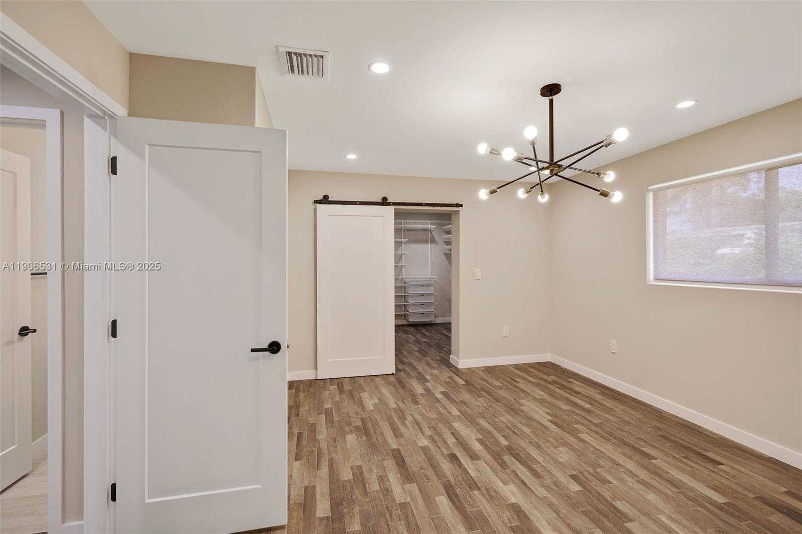 Small Image of 6701 SOUTH WEST 49TH TER, Miami Number 17