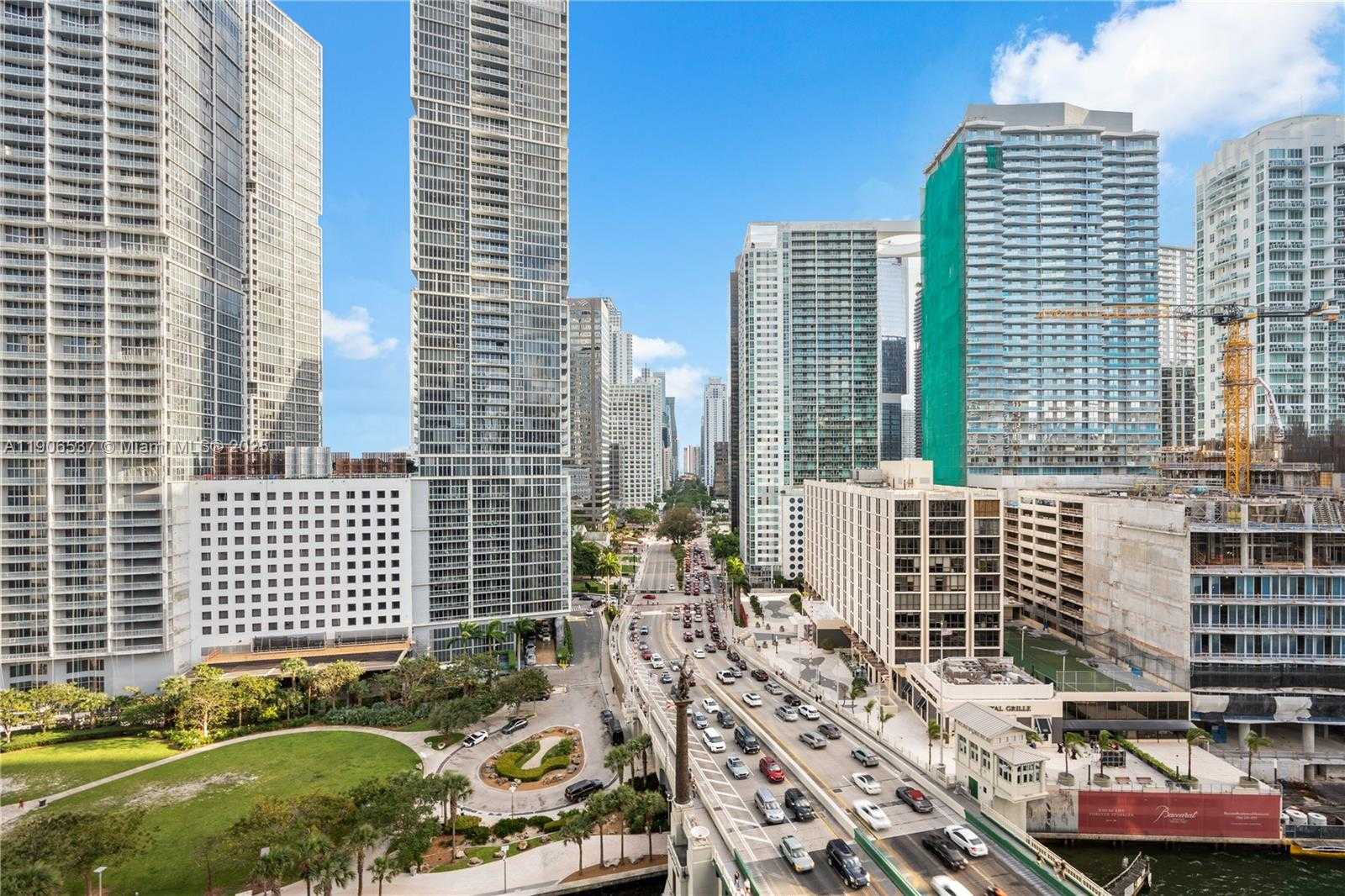 Small Image of 200 BISCAYNE BOULEVARD WAY #1403, Miami Number 27